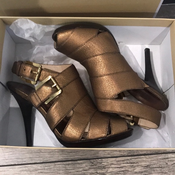 Authentic Michael Michael Kors leather heels sz 8 - Picture 6 of 7